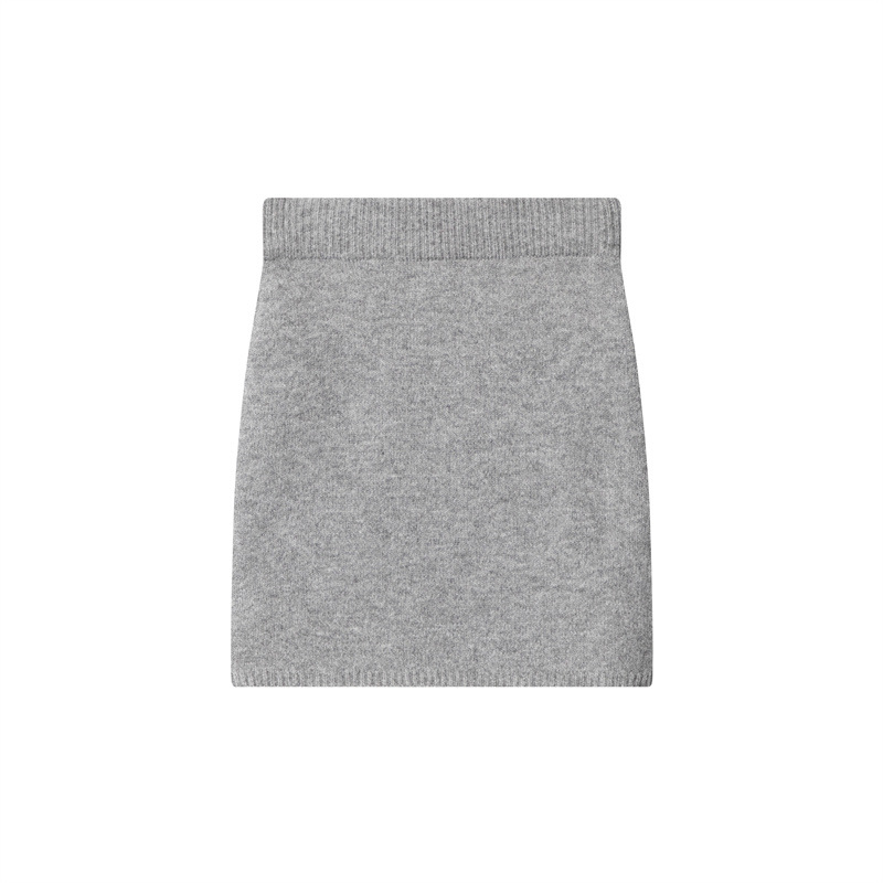 X790 Autumn and Winter 2024 New High Waist Slim Short Skirt Female Hot Girl Belt Design Niche All-match Knit Skirt