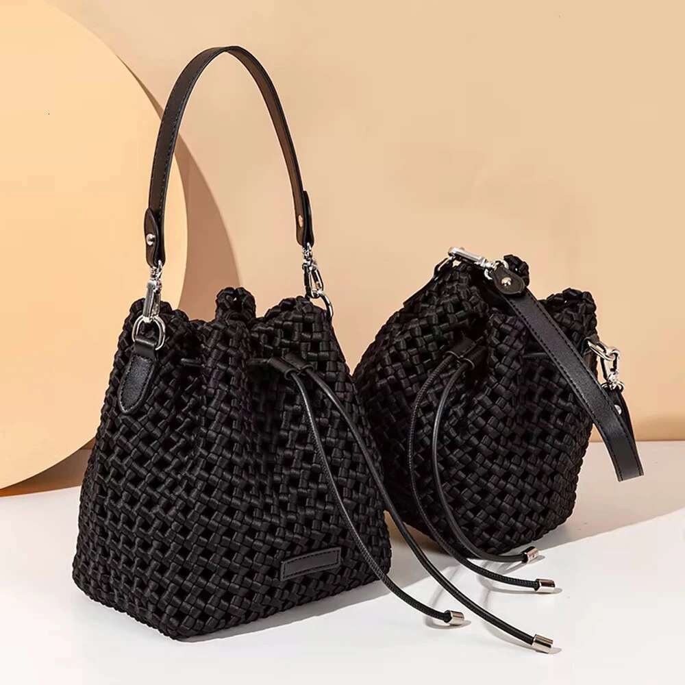 Annmouler Hand-Woven Handbag For Women Mini Knot Designer Woven Black Bucket Bag With 2 Shoulder Straps