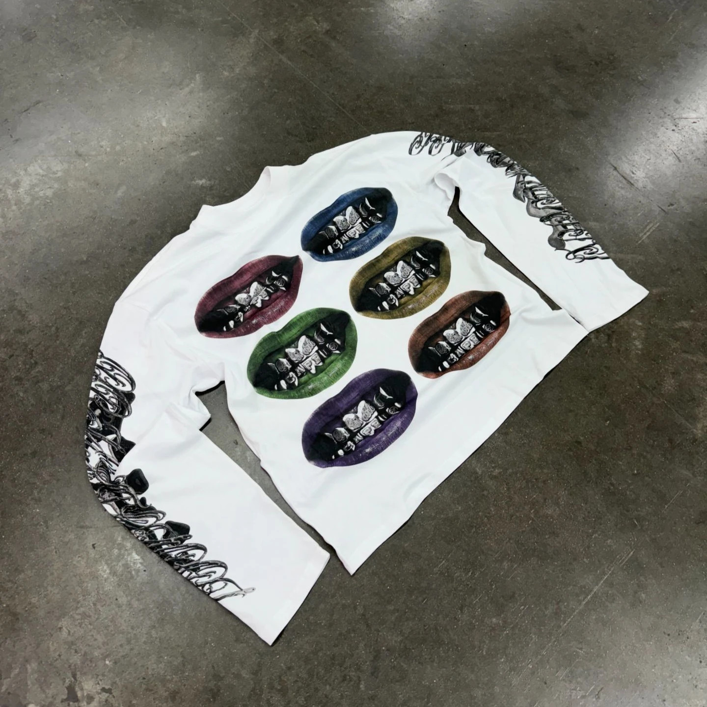 Y2K Long Sleeved T Shirt Men Women Harajuku Hip Hop Lips Teeth Graphic Printed Long Sleeves Gothic Oversized Tops Clothing 250109