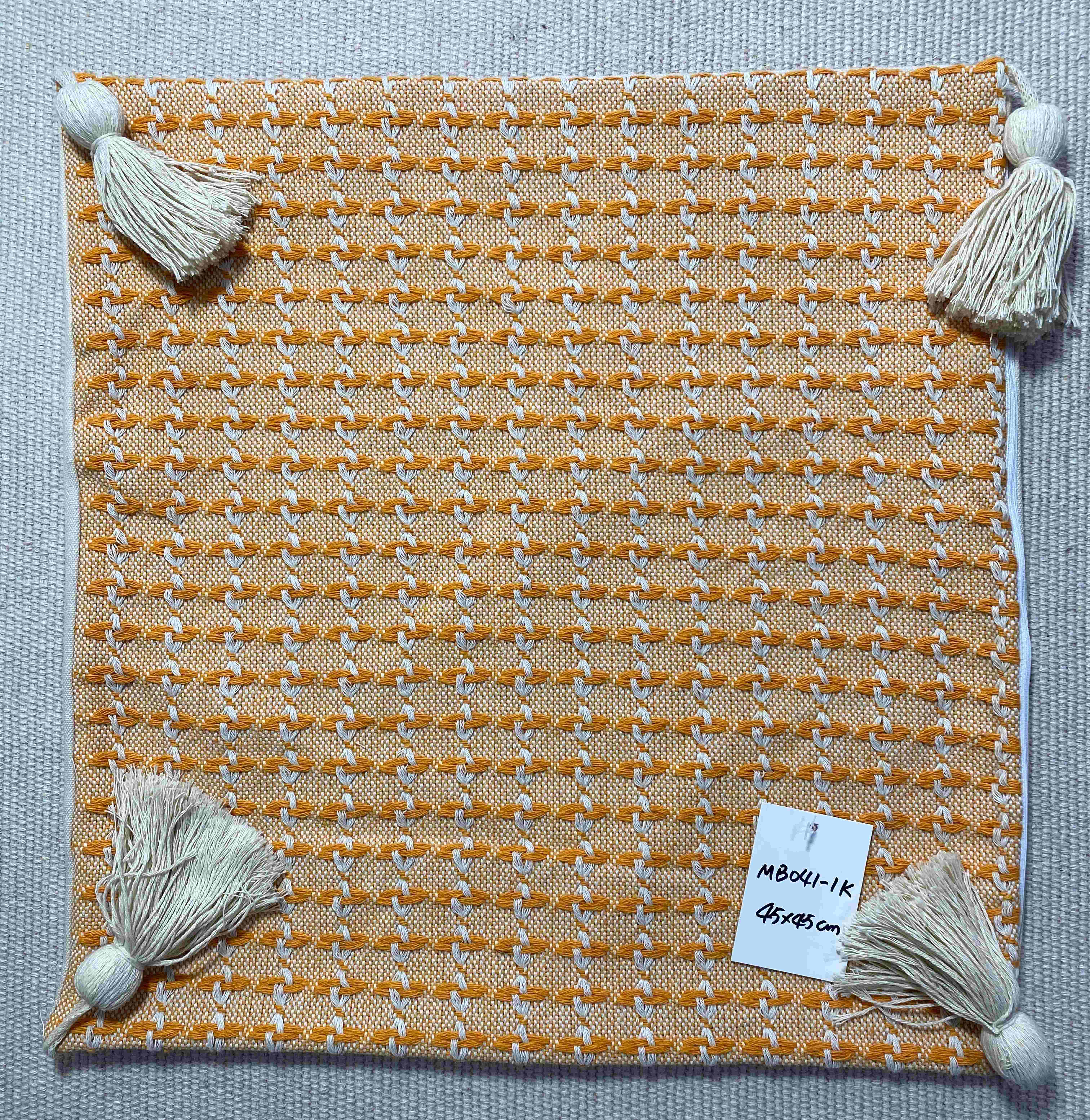 Luxurious Breathable Textile Cushion Covers - Perfectly Suited for Sophisticated Home Environments