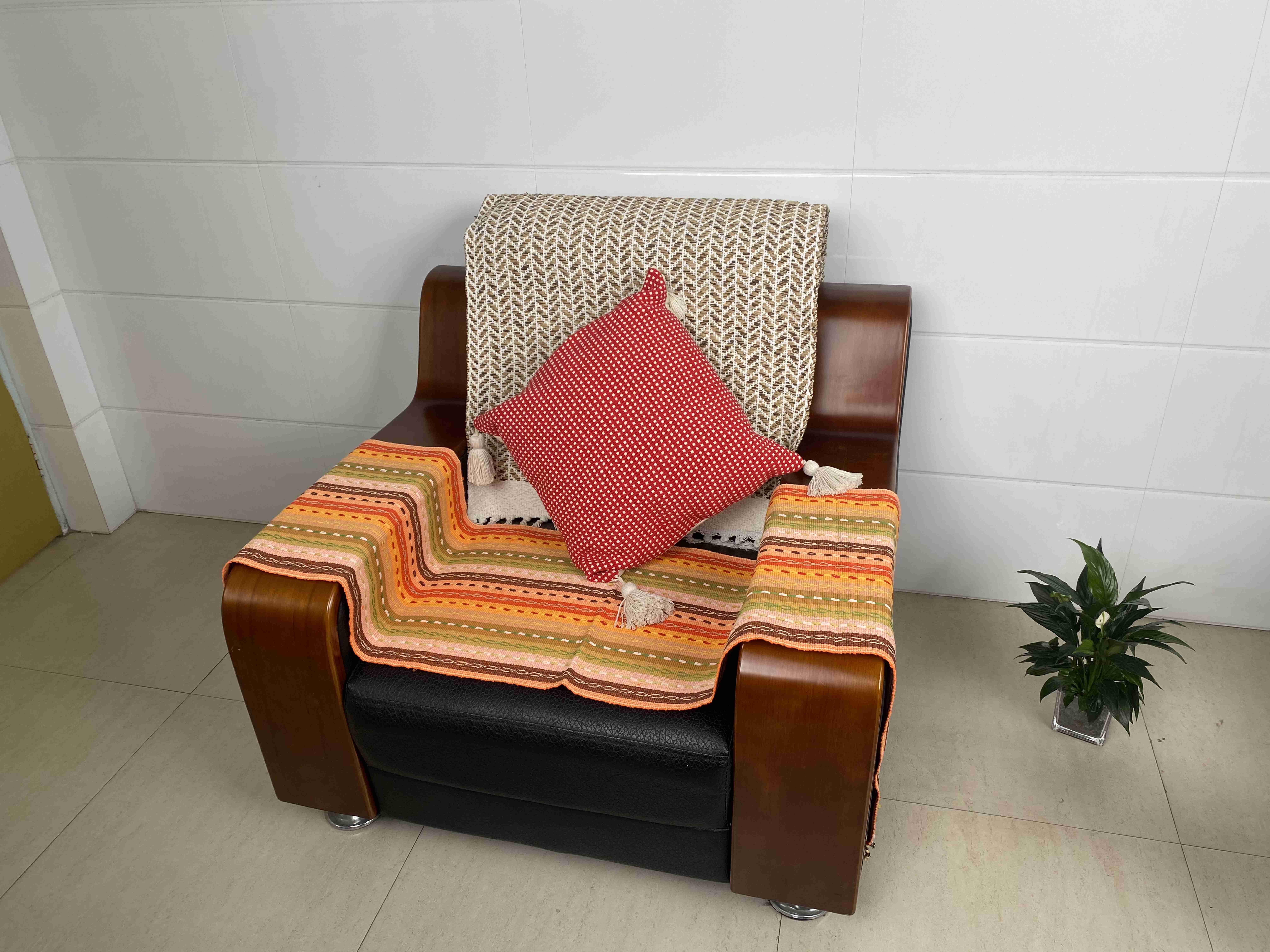 Elegant Chic Texture Cushions - Stylish and Resilient Furniture Accessories