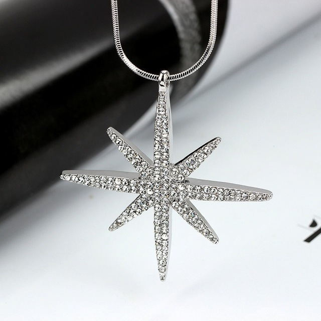 Sophisticated Beaded Ornamental Piece with Glowing Crystals and Subtle Pearl Detailing - A Must-Have for Fashionable Layering this Season