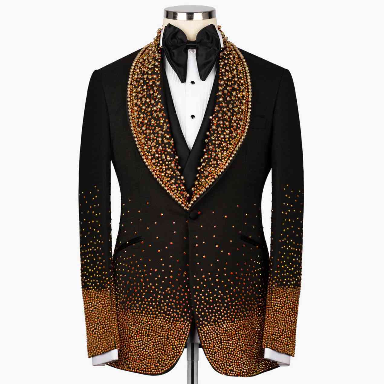 Handsome Customized Slim Fit Groom Tuxedos Designer New Fashions Mens Jackets Beading One Button Business Shawl Lapel Casual Pockets Bridegroom Tailor