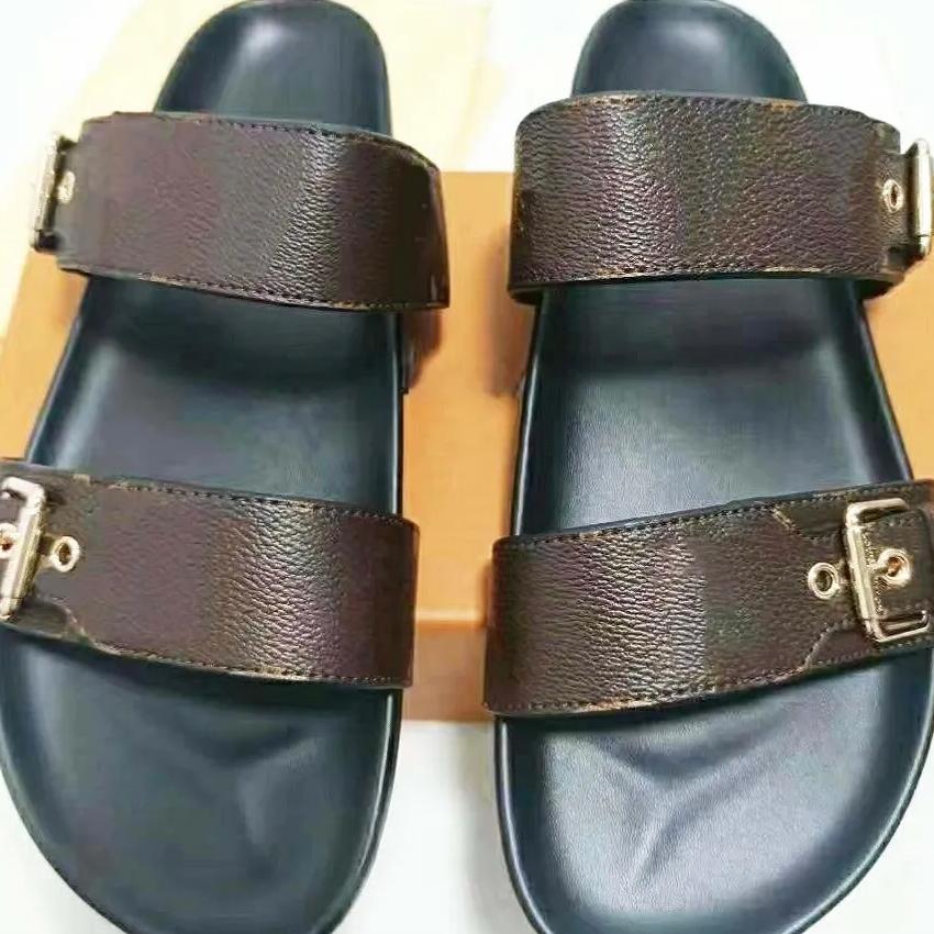 Designer Slippers slides sandals Summer Flats Sexy real leather platform Shoes Ladies Beach Stylish Slides 2 Straps Adjusted Gold Buckles Women
