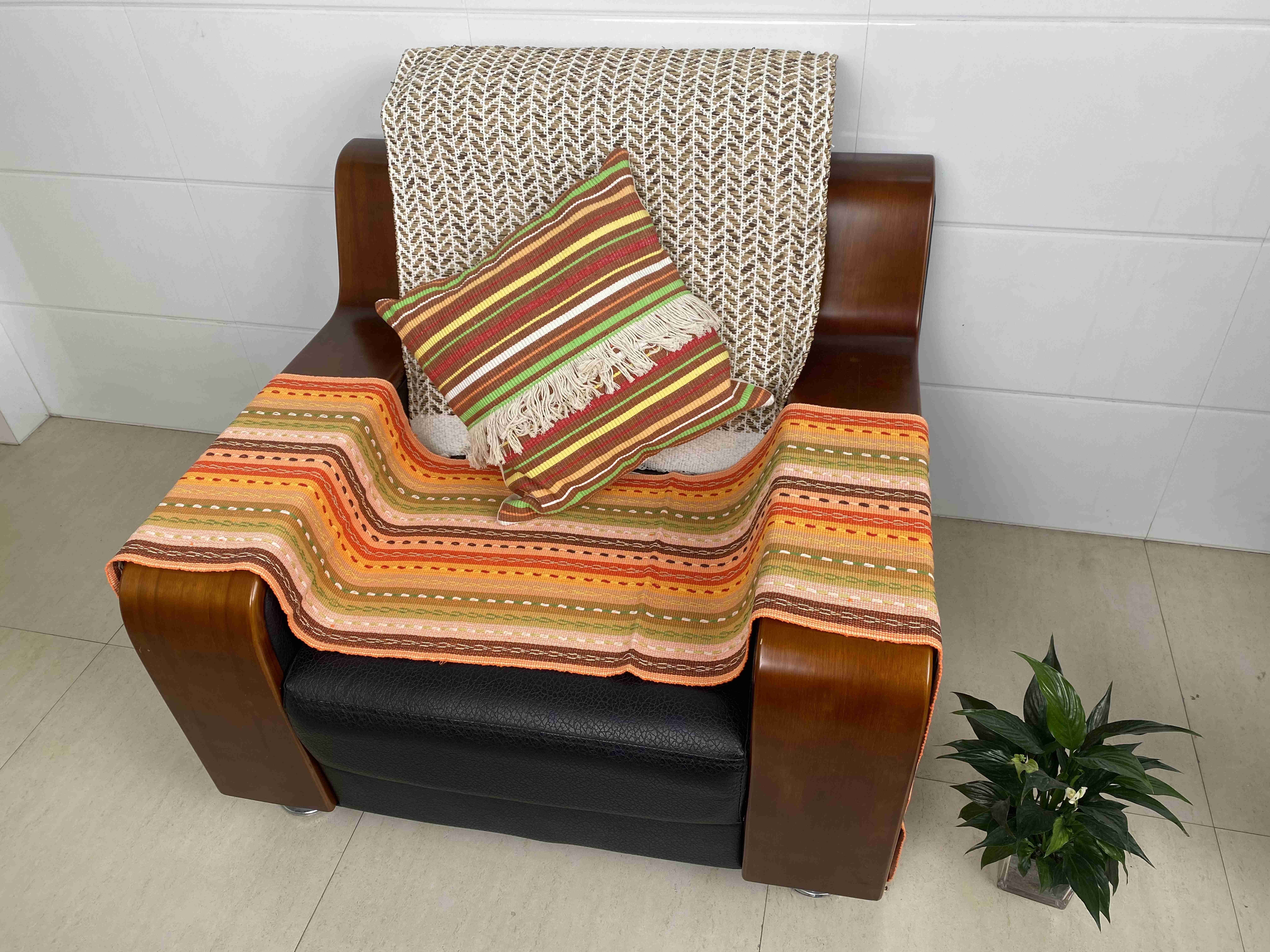Durable Versatile Fabric Cushions - Perfect for Chic Living Room Decor with Natural Textures