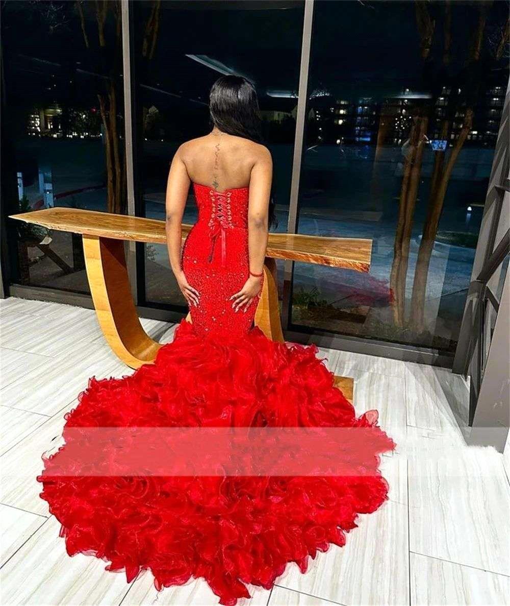 Gorgeous Red Ruffles Prom Dresses Sexy Sheer Plunging V Neck Sequins Beaded Long Black Girl Birthday Party Evening Gowns Bc19974 B0312