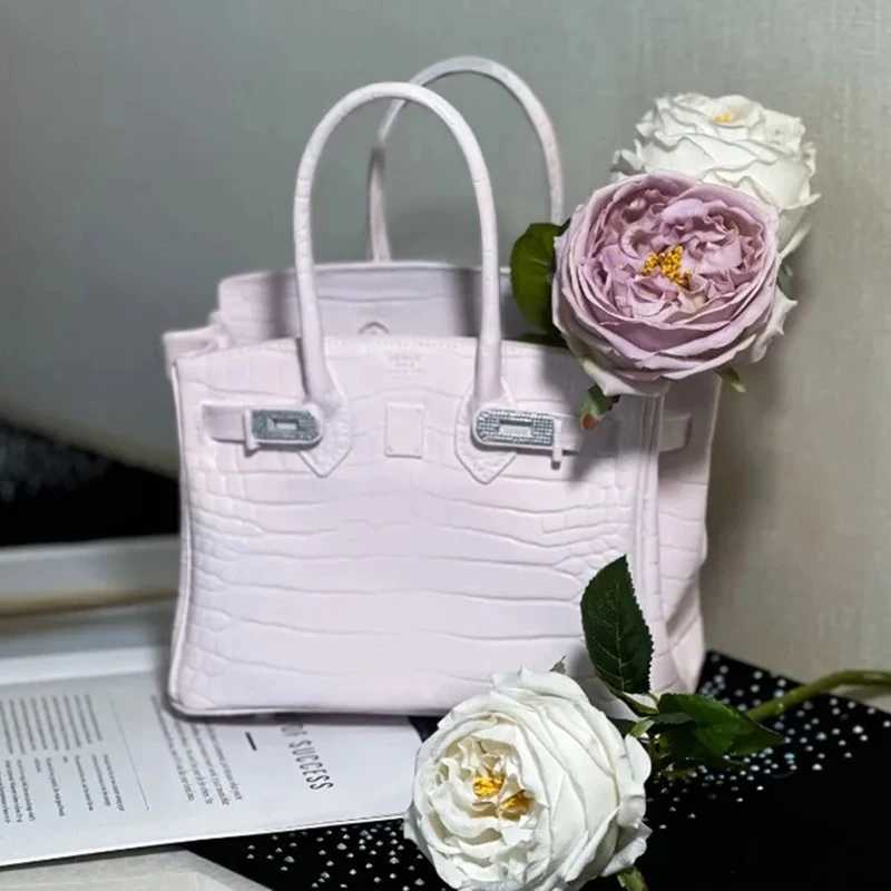 Vases Modern Handbag Vases Design Flower Vase Flowerpot Aesthetic Vases Elegant Room Ornaments Home Decoration Accessories H250116