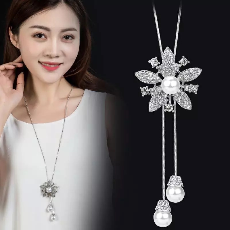 Sophisticated Statement Accessory: Versatile Charm Earrings with Shimmering Stones and Delicate Pearl Touches