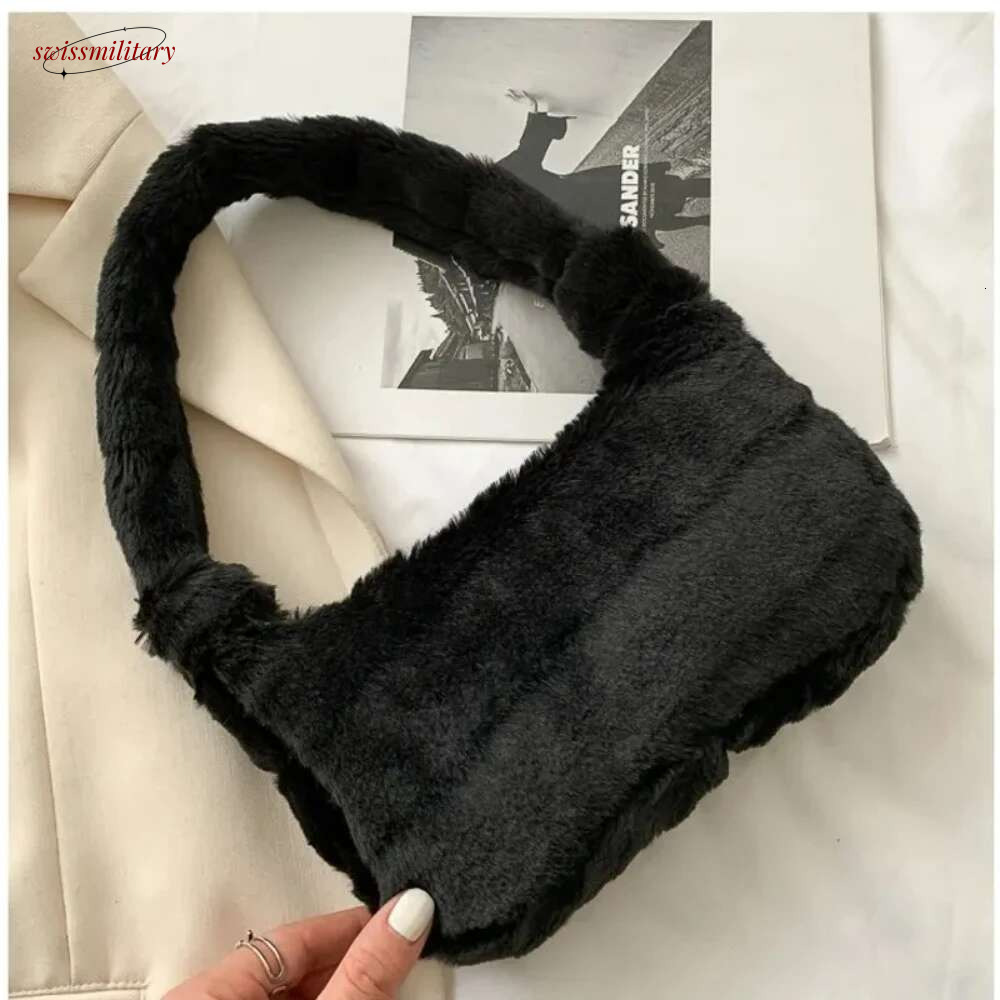 New Trendy Fashionable and Girls Handheld Plush Bag swissmilitary