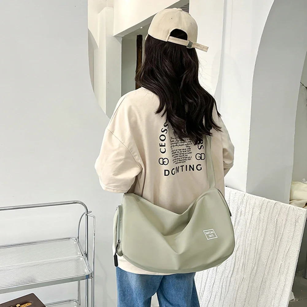 Solid Color Fitness Bag Large Capacity Training Wearresistant Zipper Adjustable Shoulder Strap for Outdoor Football 250114