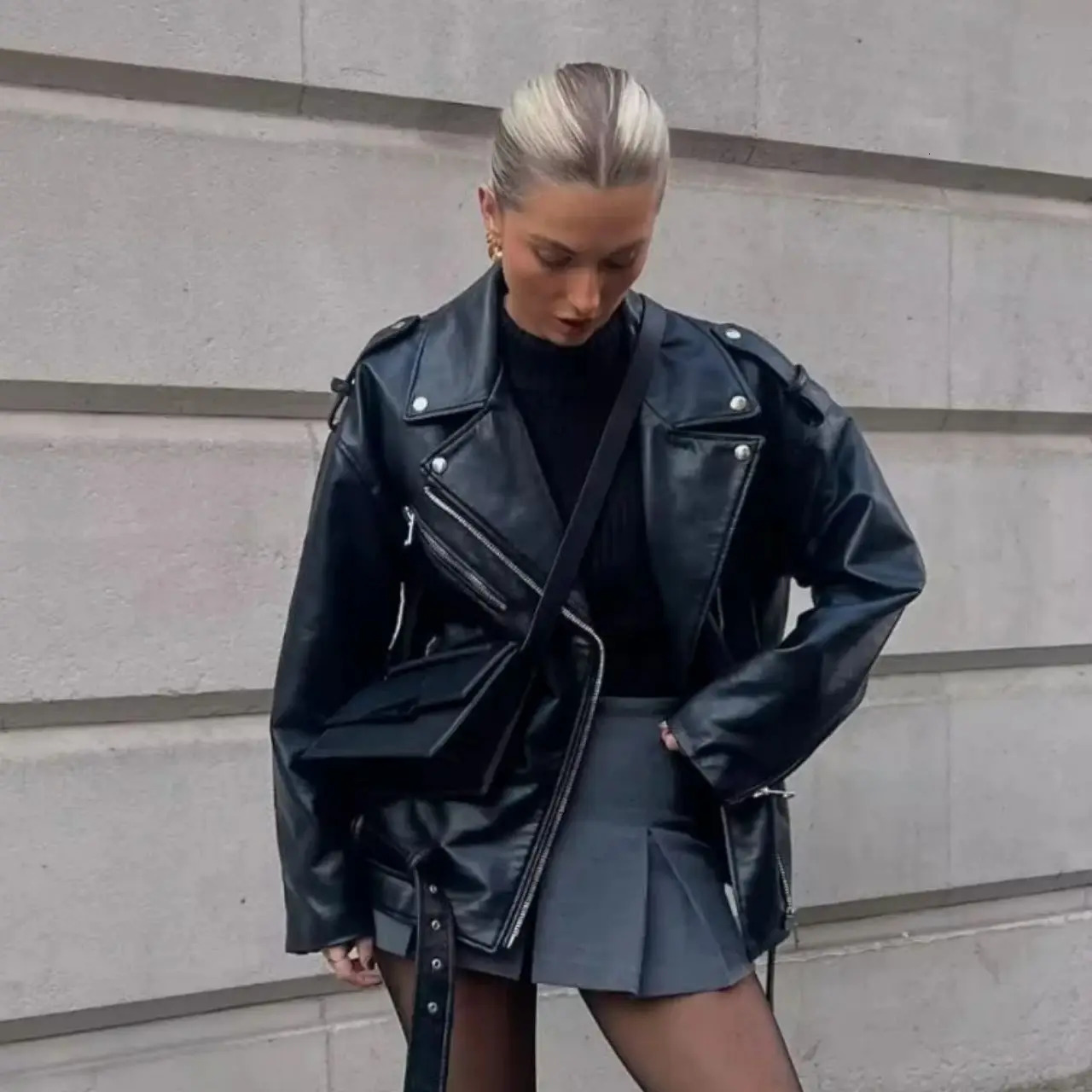 Spring Autumn Womens Leather Jacket Black Lapel Zipper Girl Street Motorcycle Outwears 250113Z