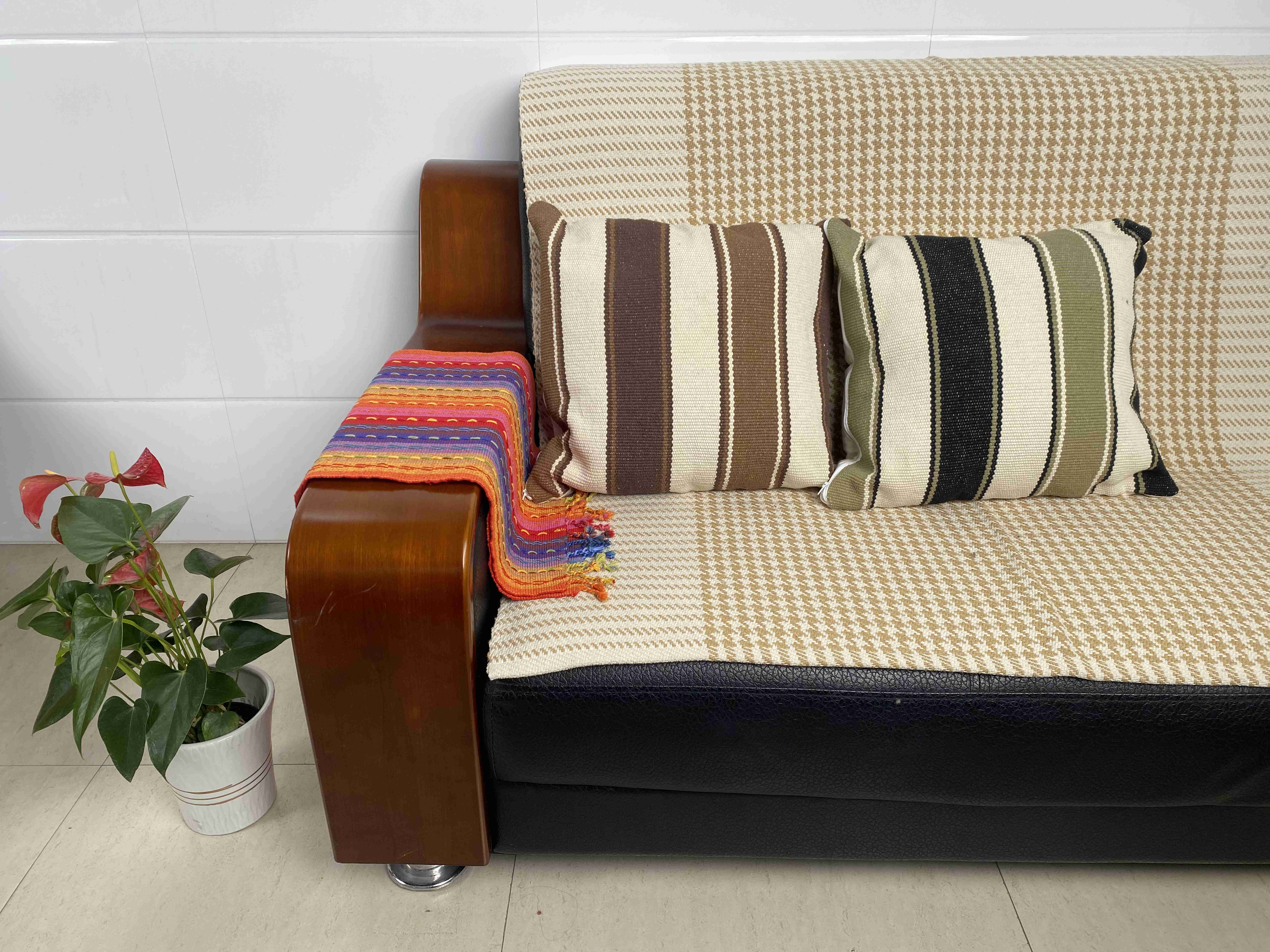 Natural Textured Versatile Fabric Cushions - Perfect Addition to Any Living Room