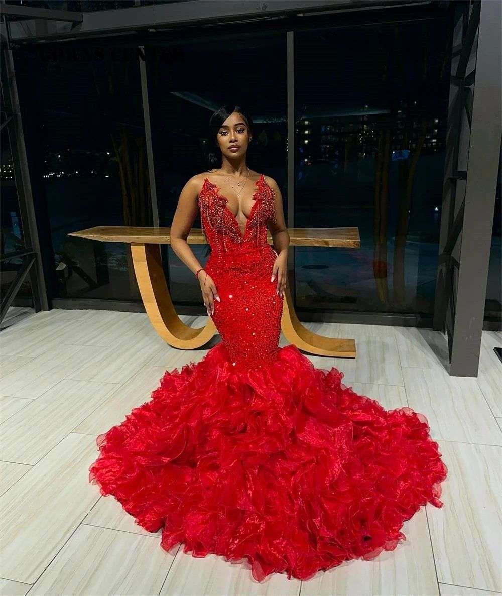 Gorgeous Red Ruffles Prom Dresses Sexy Sheer Plunging V Neck Sequins Beaded Long Black Girl Birthday Party Evening Gowns Bc19974 B0312