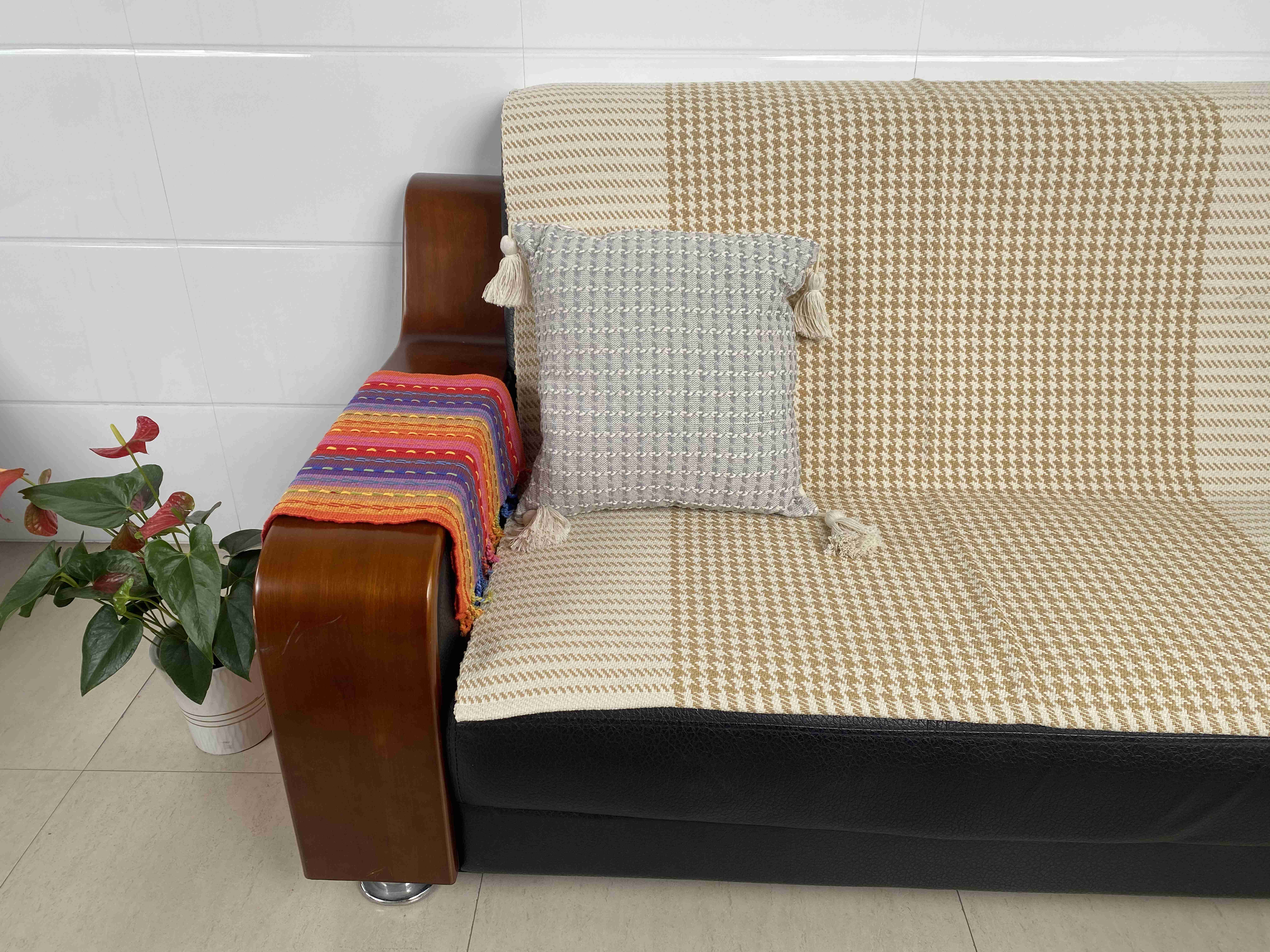 Breathable Elegance: Premium Fabrics Handwoven Cushion Covers for Sophisticated Living Room Decor