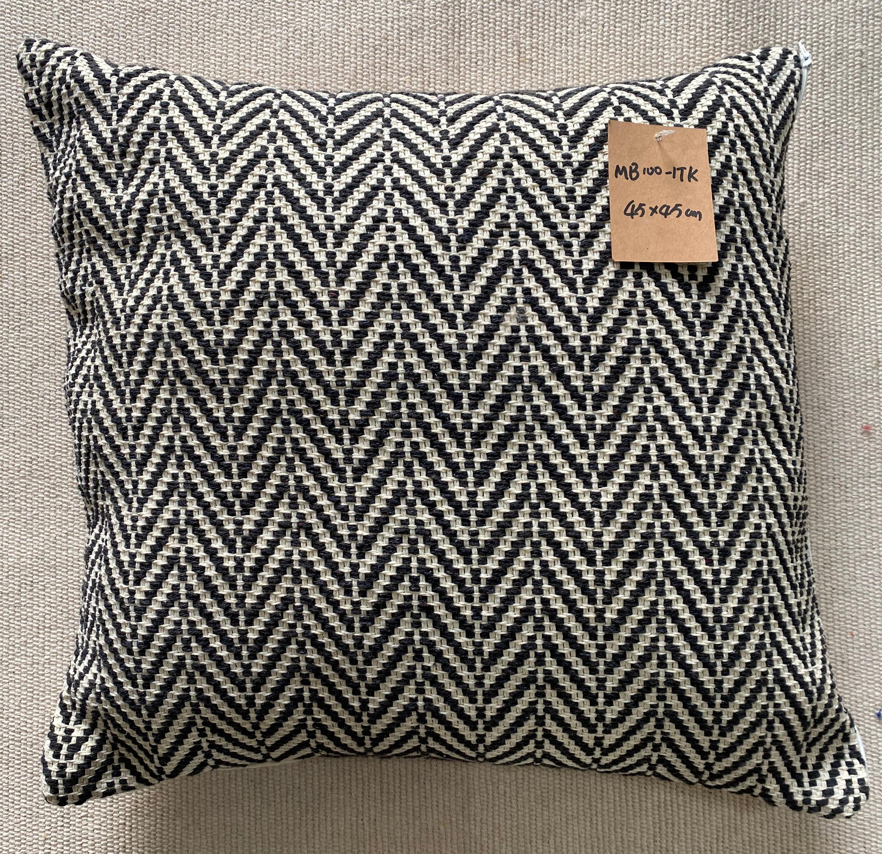 Natural Textured Living Room Accent Cushions - Stylish and Long-Lasting Design