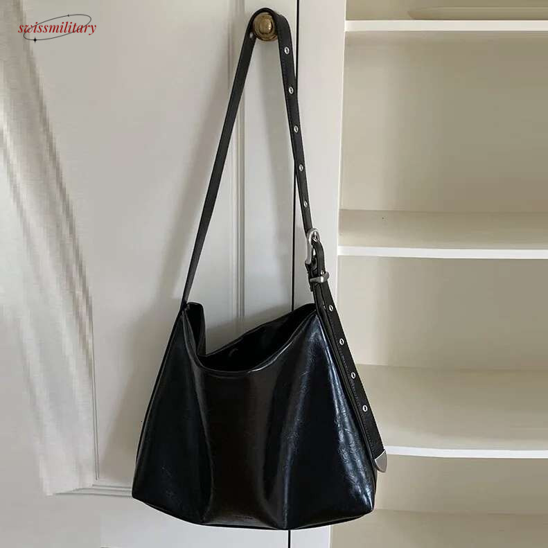 Large women handbag Designer Shoulder for Big Bucket Bag Female Rivets PU Leather lady Totes black swissmilitary