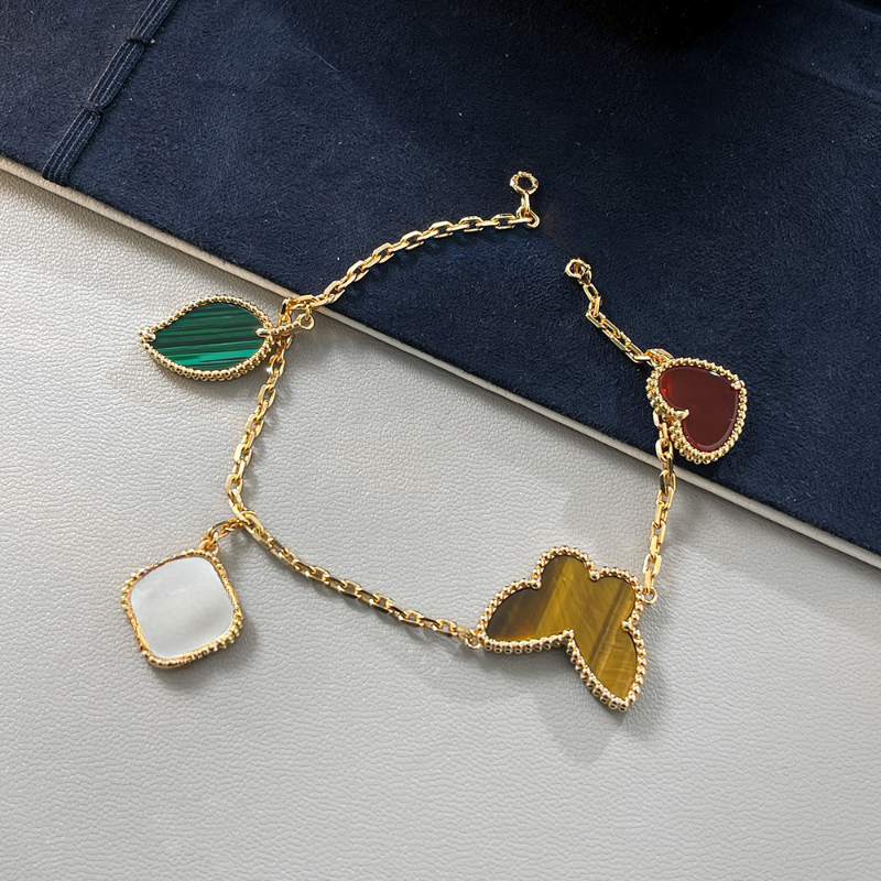 Top grade lucky flower leaves bracelet for women 18k gold love heart sweet lovely butterfly flowers four leaf link chain bracelets jewelry