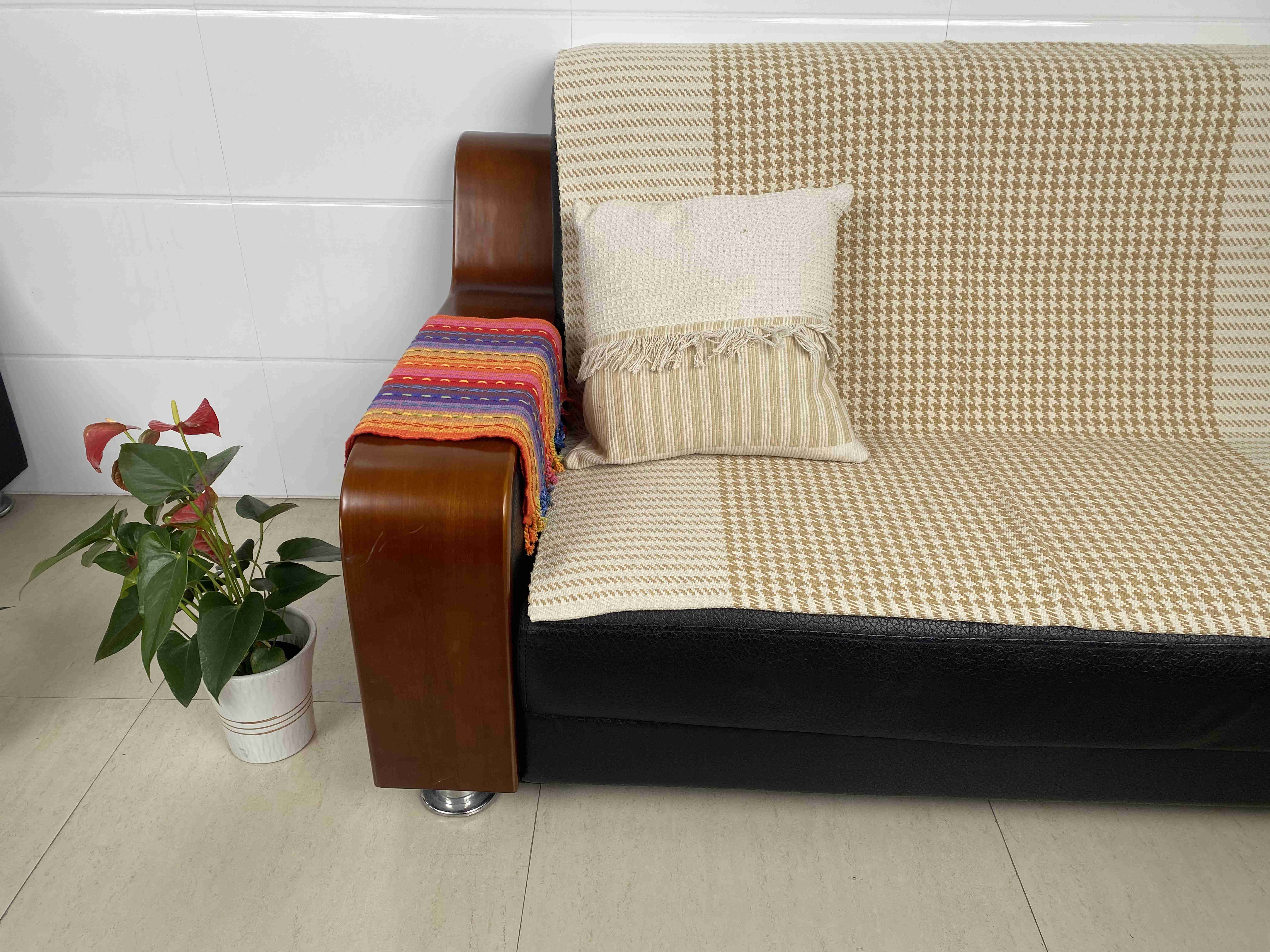 Chic Living Room Accessories Durable Textured Fabric Cushions for Modern Home Decor