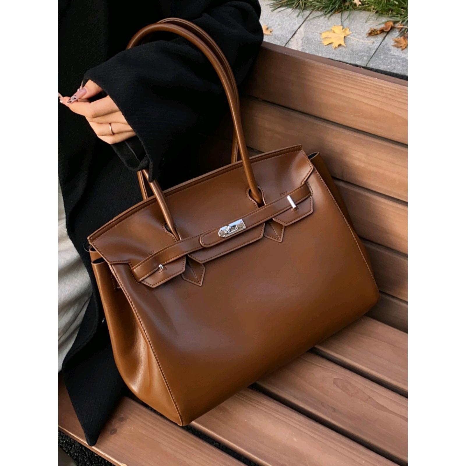 Retro Bag Women's Winter New Large-capacity Commuter Tote Bag Shoulder Underarm Bag Portable Large Bag