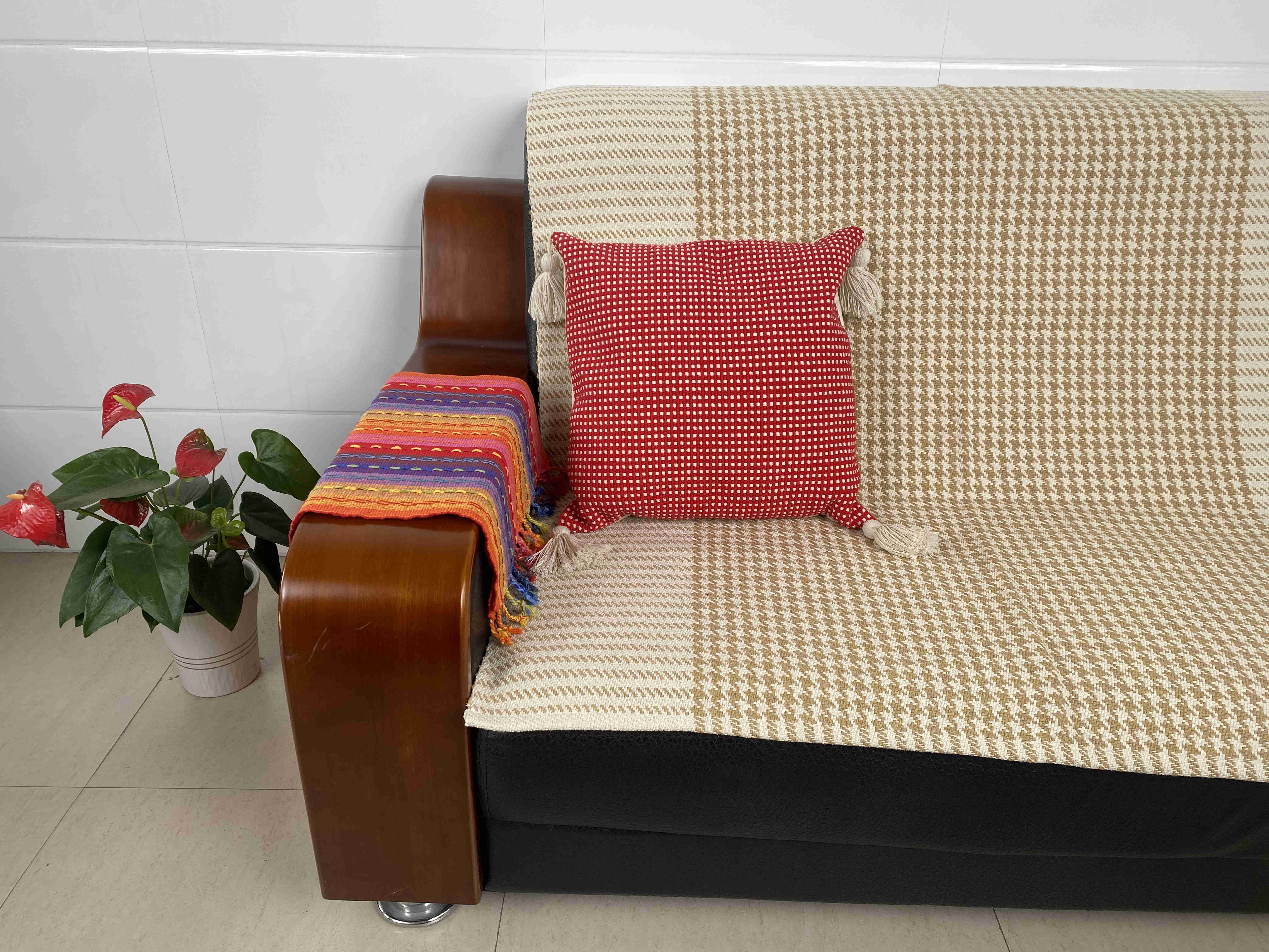 Elegant Chic Texture Cushions - Stylish and Resilient Furniture Accessories