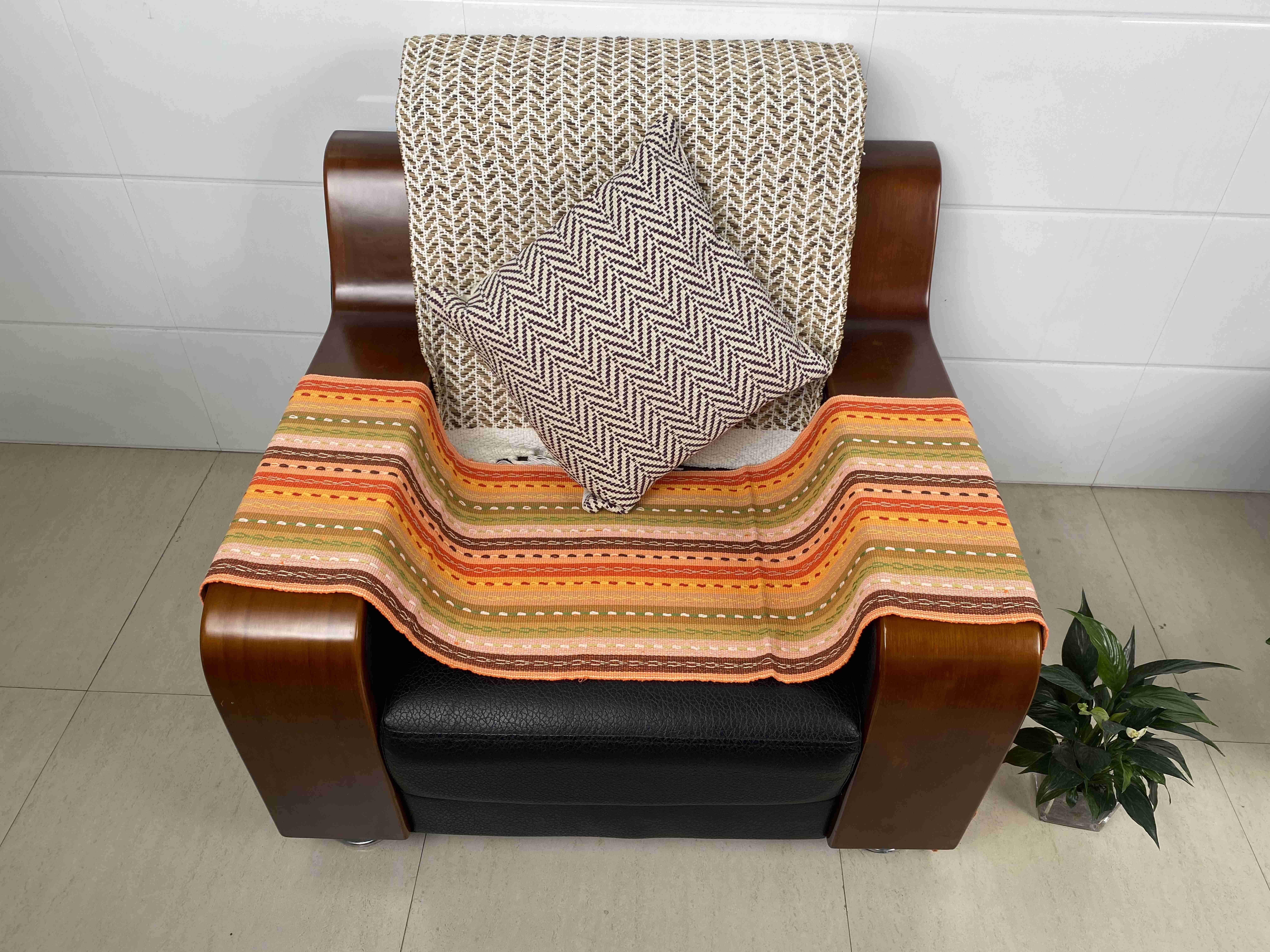 Elegant Fabric Cushion Set for Living Rooms - Comfortable and Timeless Style