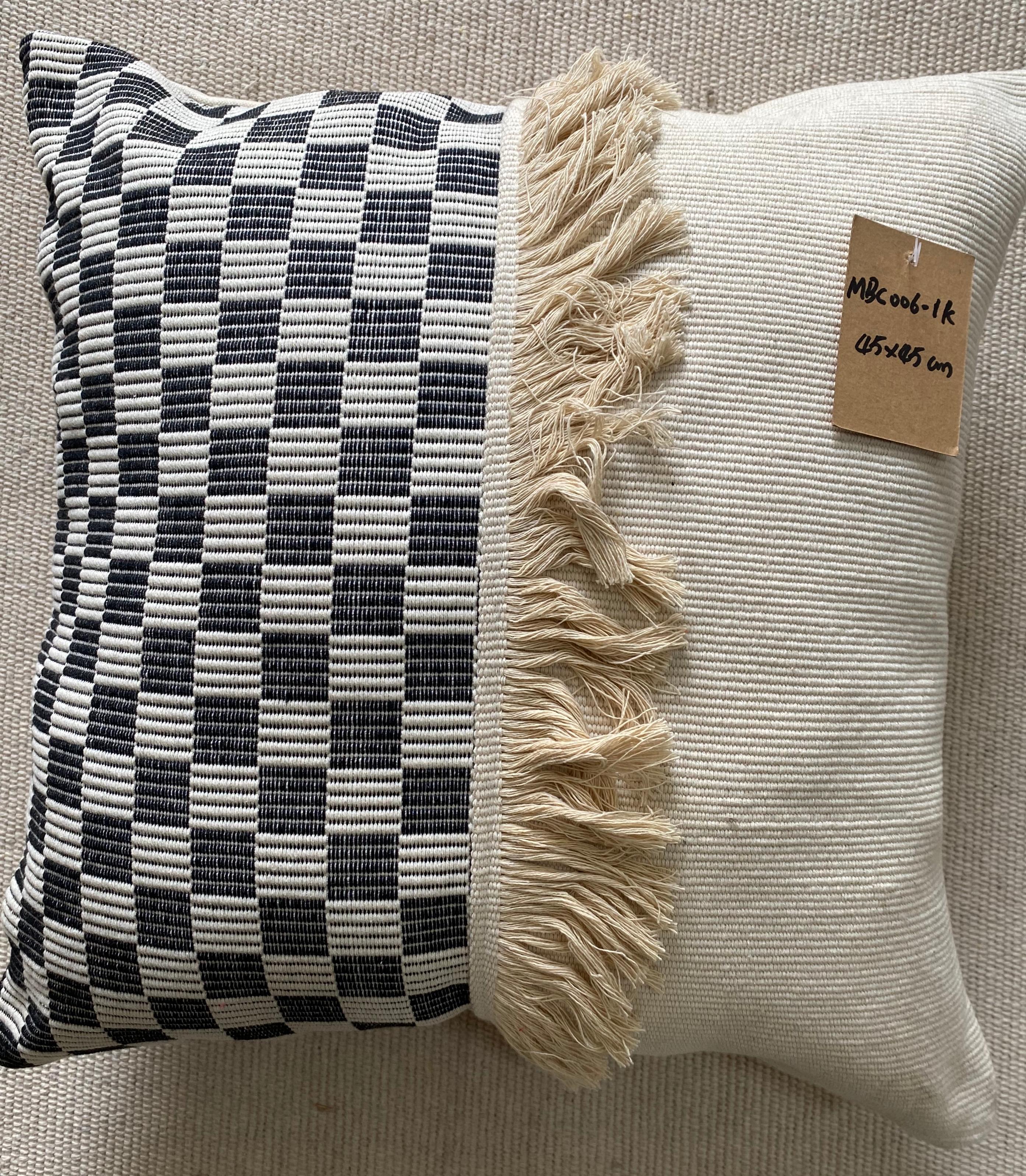 Natural Textured Versatile Fabric Cushions - Perfect for Modern Living Room Decor
