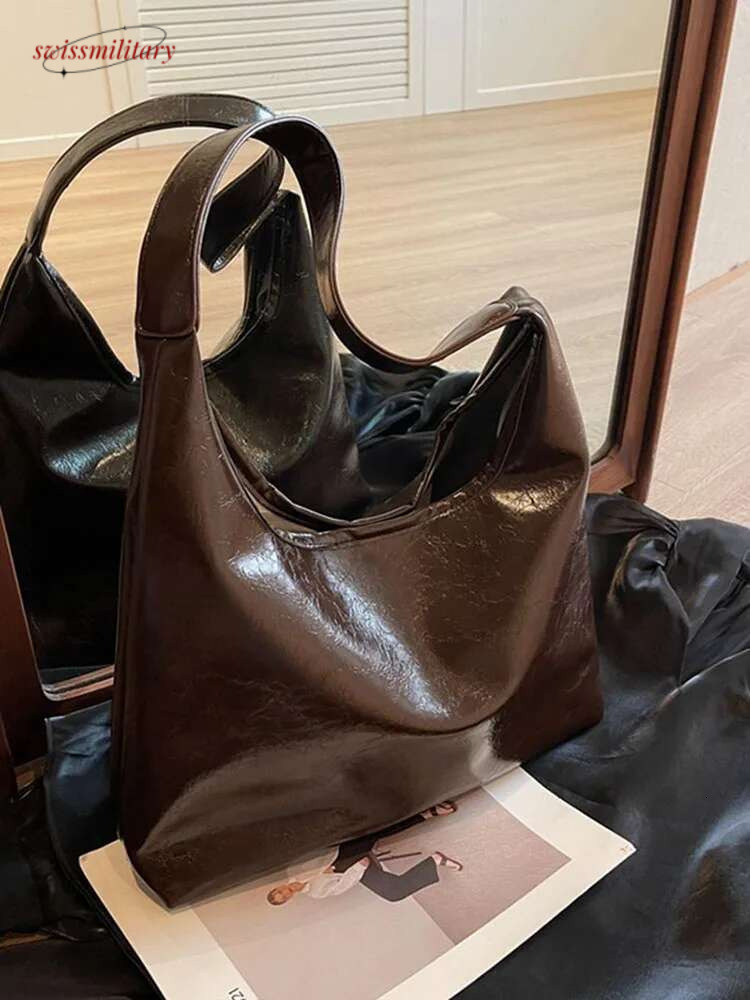 Large Capacity Red Bag For Women 2024 New Retro Texture Single Shoulder Tote Bags Fashion Versatile Casual Ladies Handbags swissmilitary