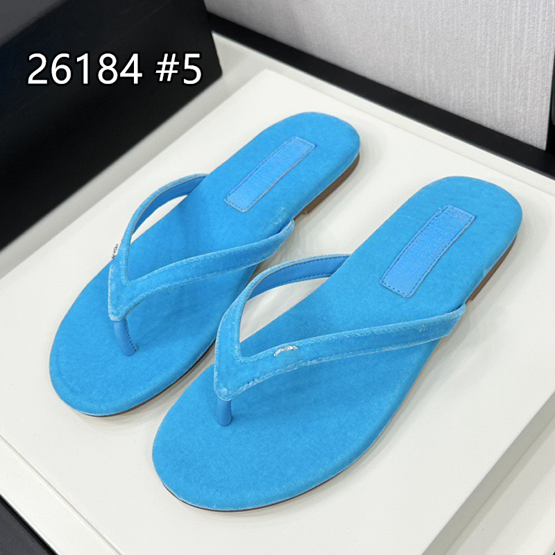 Newest Crystal Diamond Sandal Beach FashionSlipper Flipflop Luxury Design Size 35-42