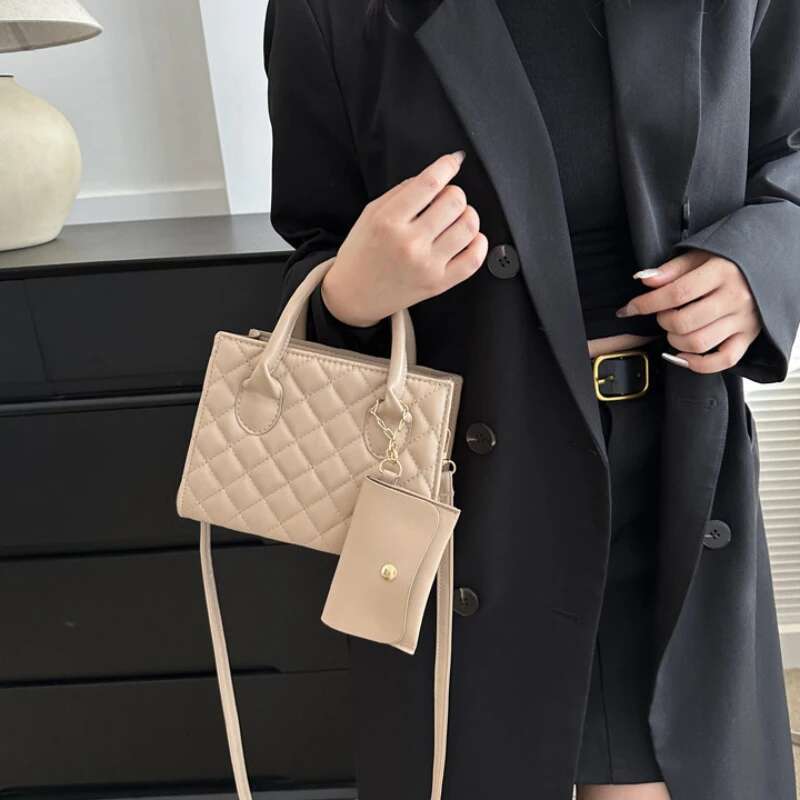 PU Solid Dia Grid Handbag With Wide Strap And Single Shoulder Crossbody Bag
