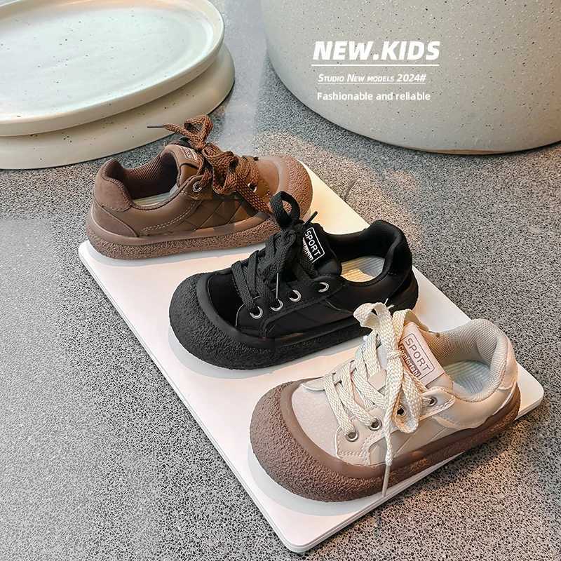 Athletic Outdoor Childrens Leather Casual Shoes 2024 Autumn Soft Sole Girls Shoe Korean Style Boys Lace-up Board Shoe Comfort Kids SneakersY250116O2Y3