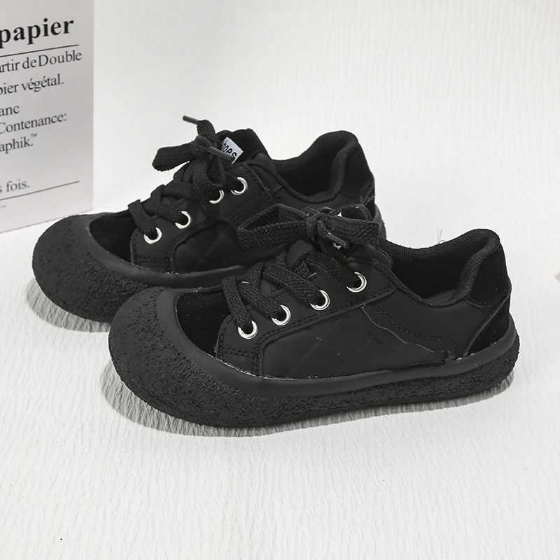 Athletic Outdoor Childrens Leather Casual Shoes 2024 Autumn Soft Sole Girls Shoes Korean Style Boys Lace-up Board Shoe Comfort Kids SneakersY250116VFF
