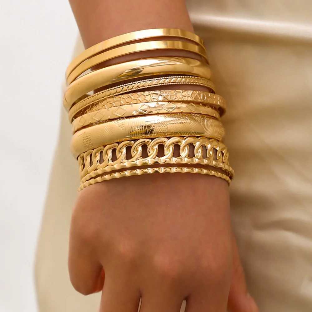 10pcs/set Metal Bangles Set For Women Heavy Punk New Styles Hiphop Textured Fashion Bracelets Jewelry AccoriesXJ250117