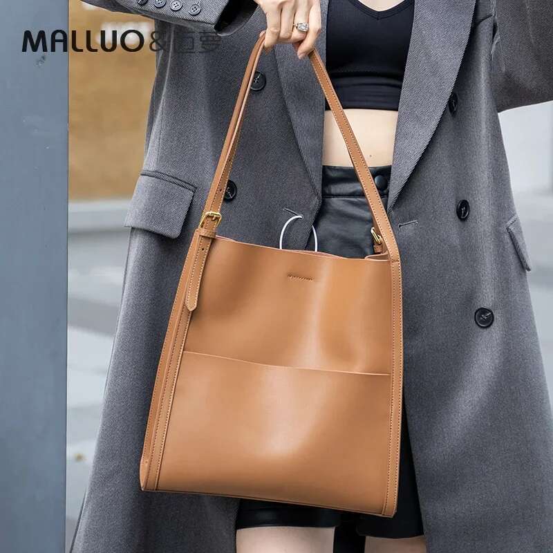 MALLUO New Women Bag Female Shoulder Bags Lady Soft 100% Cowhide Genuine Leather Niche Design Tote Casual Bucket Handbag