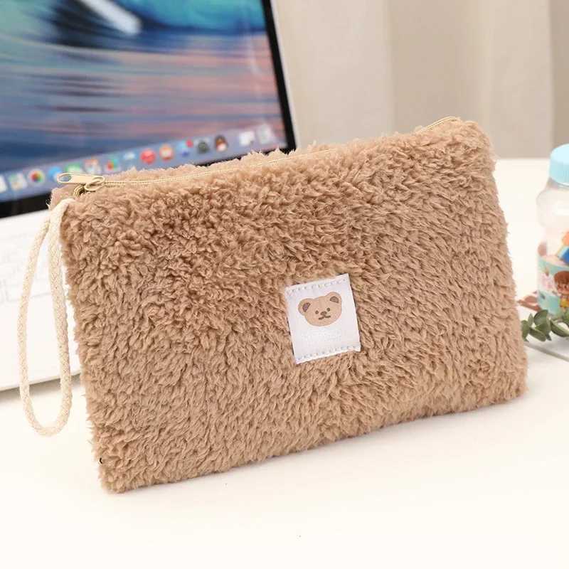 1 Piece Newborn Diaper Bag Bear Plush Baby Organizer for Women Lovely Baby Item Storage Bag Toddler Baby OrganizerXJ250117