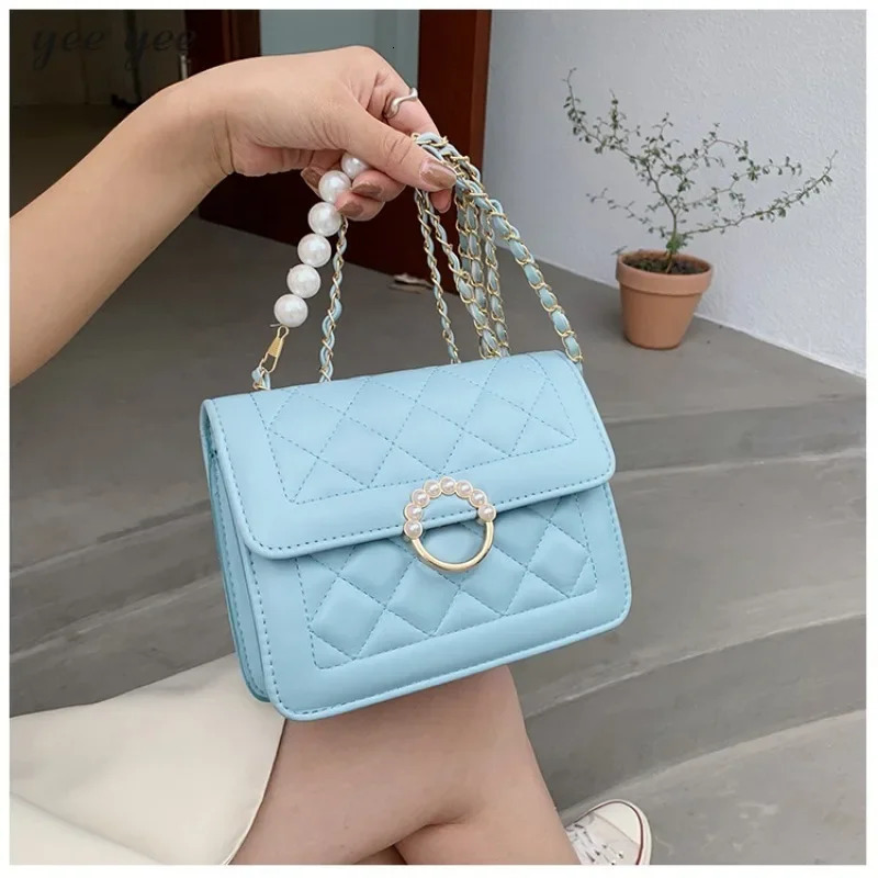 Women Pu Leather Trend Crossbody Bag Fashionable Diamond Grid Small Shoulder Bag White Black Travel Crossbody Bags 250114