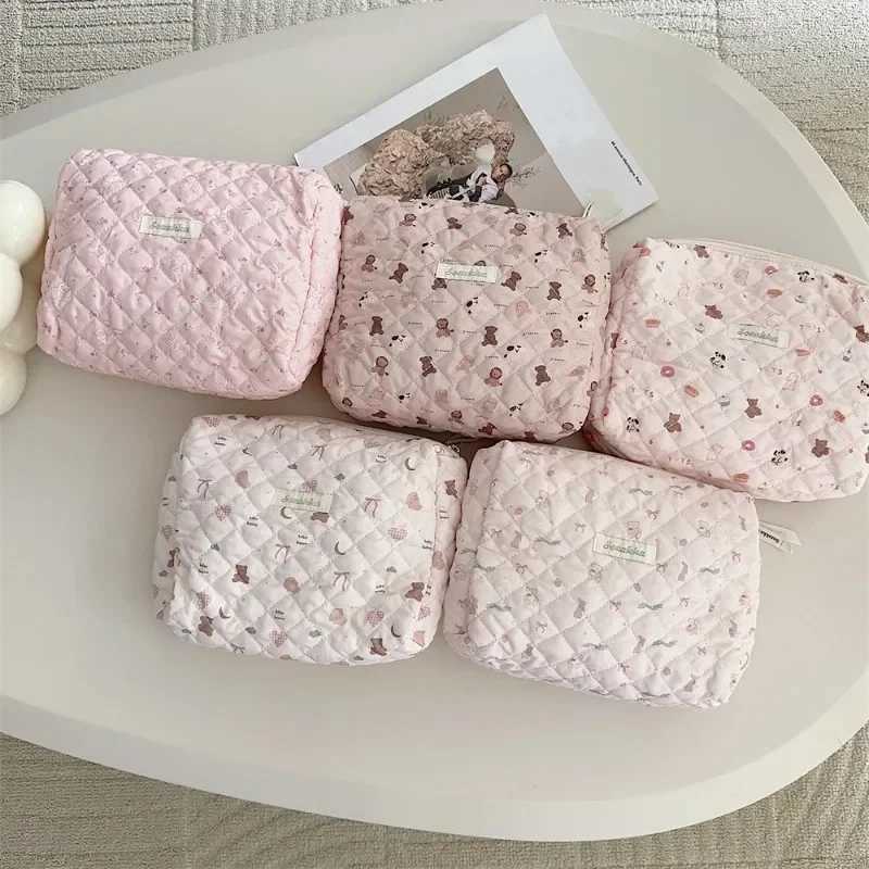 1 Piece Portable Baby Diaper Bag Lovely Animal Hand Bag for Women Multifunctional Kaii Newborn Baby Item Storage BagXJ250117