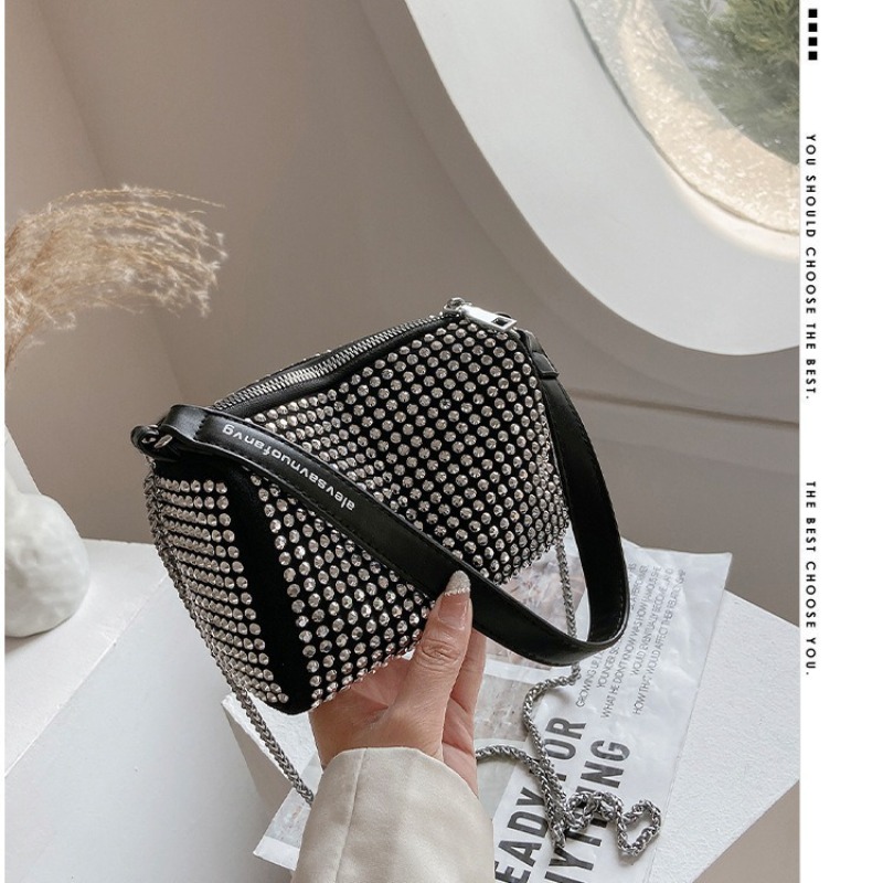 Chic Rhinestone-Embellished Shoulder Messenger Bag with Durable Chain Straps