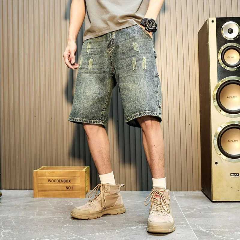Man Denim Shorts with Pockets Short Jeans Pants for Men Cargo Straight Wide Retro Designer Harajuku Original Korean Fashion Y2kXJ250117