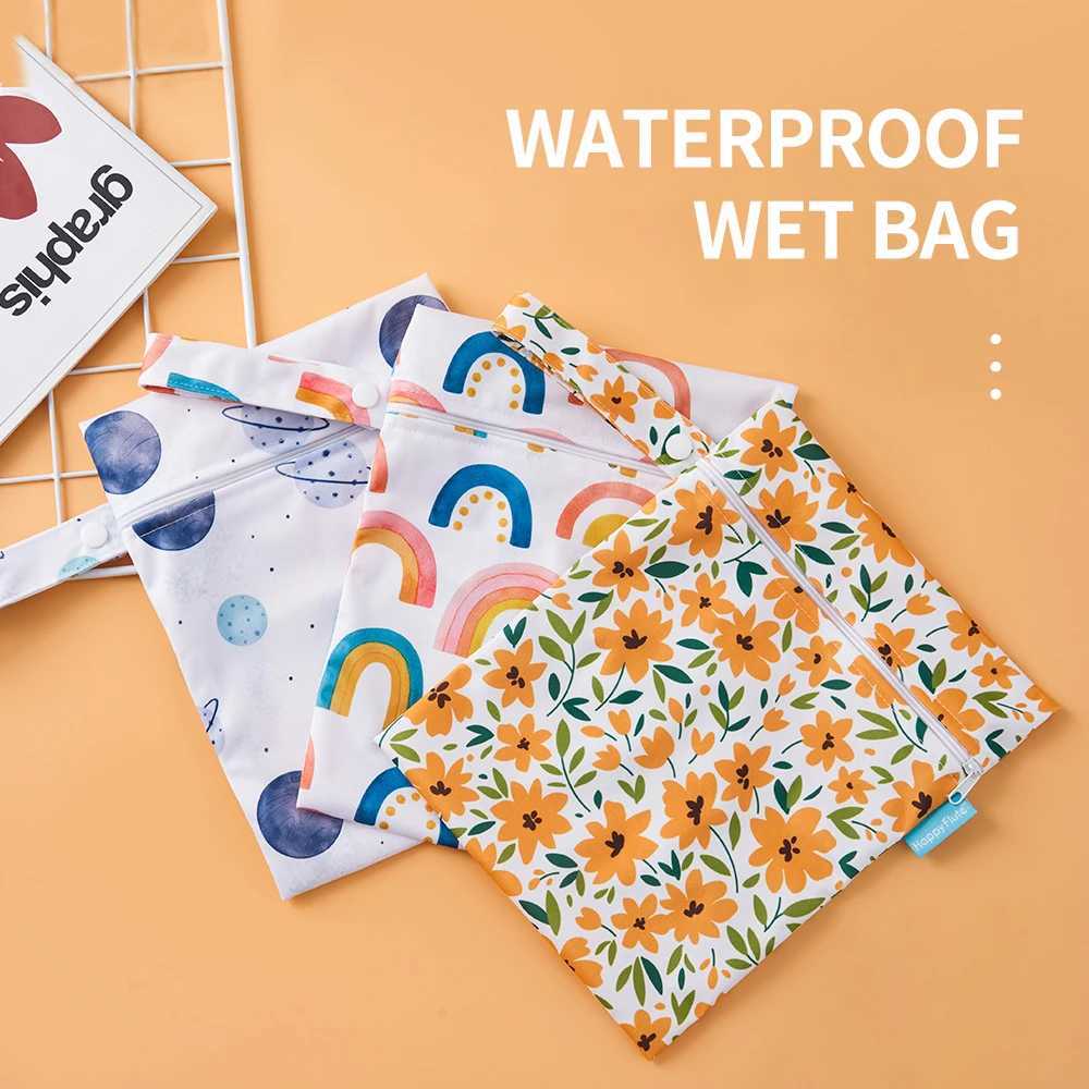 HappyFlute 18*25CM Zippered Mini Pocket Wetbag With Snap Handle Reusable Waterproof Cute Pattern Baby Sorted Portable BagXJ250117