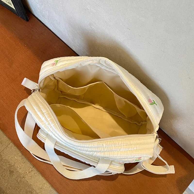 Large Capaci Embroidered Mother Bag Fashionable Diaper Organiser Case Pouch for Baby Essential and Personal ItemsXJ250117