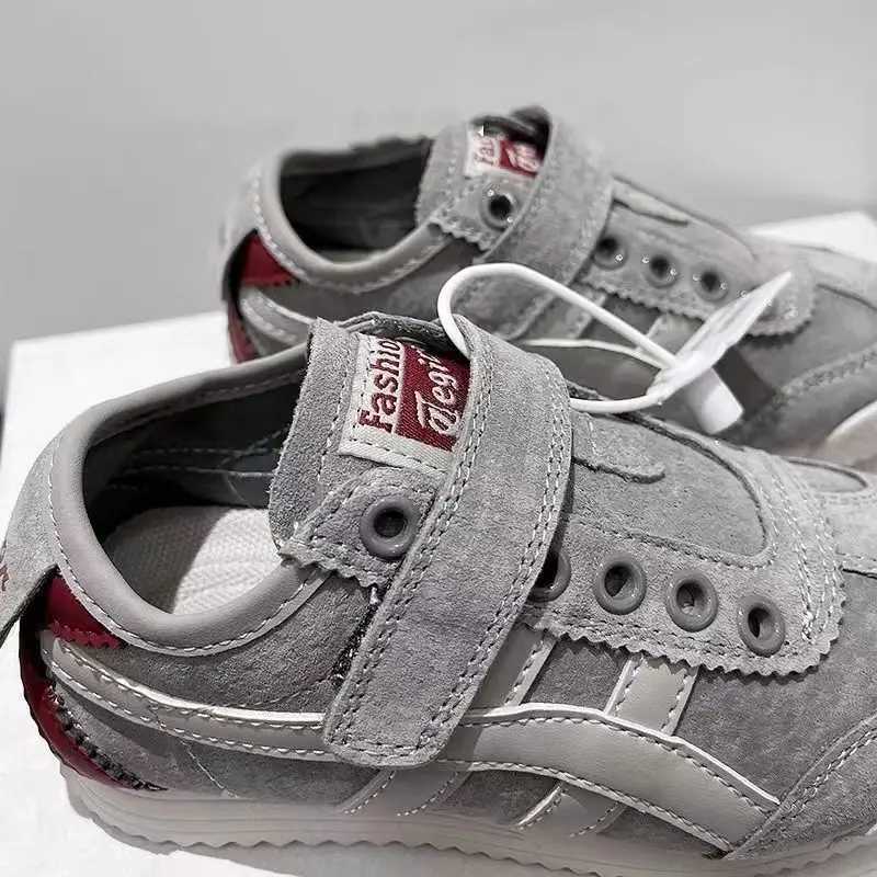 Athletic Outdoor 2024 Spring New Childrens Shoes Soft Sole Treasure Shoes Korean Version of Boys and Girls Casual Board ShoeY250116G2Z3