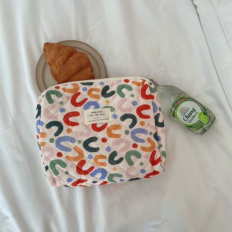 Baby Diapers Storage Bag Portable Travel Baby Washing Supplies Zipper Storage Bag Fashion Flower Large-Capaci Storage HandbagXJ250117