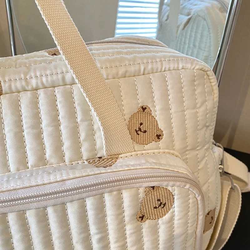 Large Capaci Embroidered Mother Bag Fashionable Diaper Organiser Case Pouch for Baby Essential and Personal ItemsXJ250117