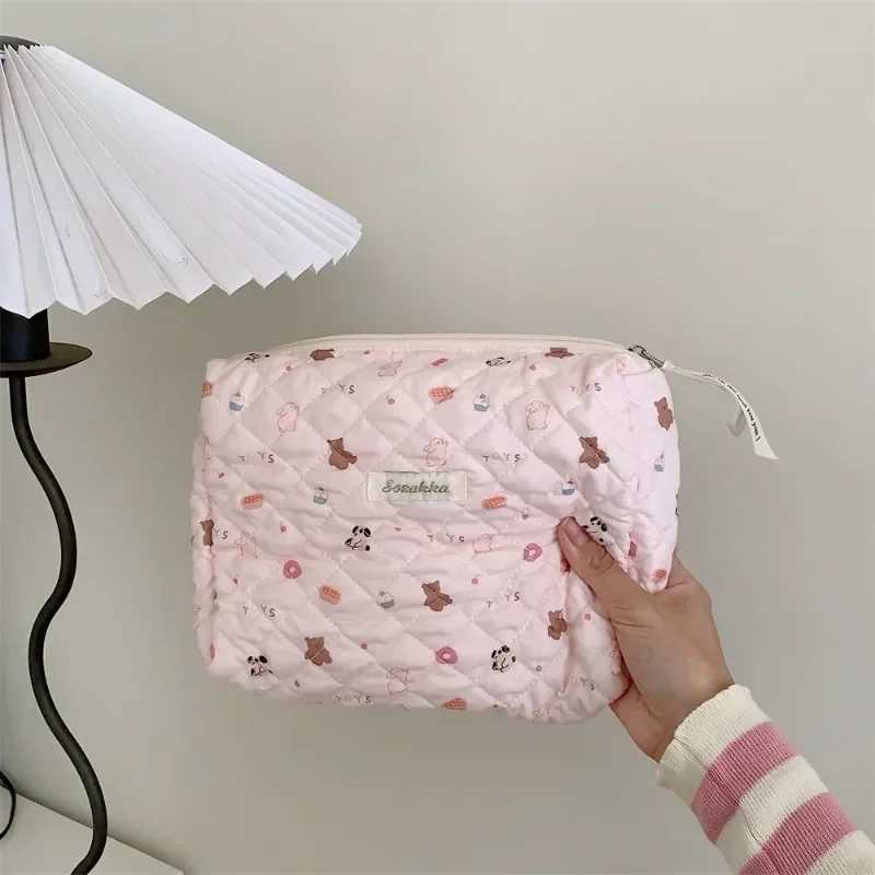 1 Piece Portable Baby Diaper Bag Lovely Animal Hand Bag for Women Multifunctional Kaii Newborn Baby Item Storage BagXJ250117