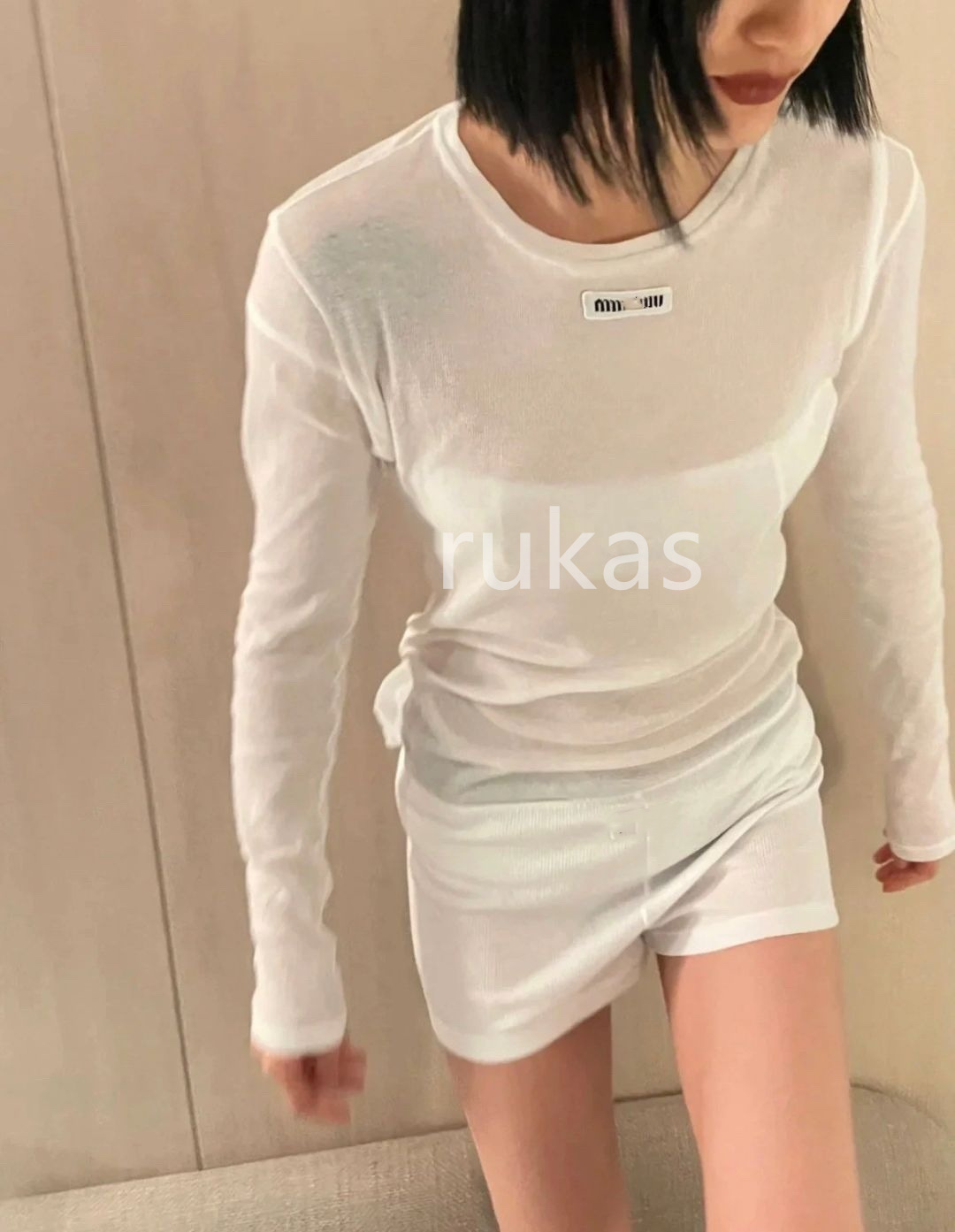 24 Spring and summer fold to wear pure gas to wear a thin model with a base long sleeve T-shirt micro through the beautiful top woman S M L XL