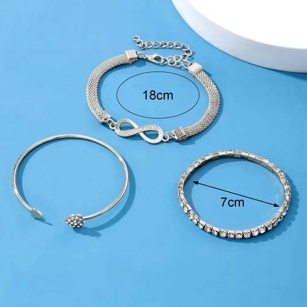 3 Pcs Women Bracelets Rhinestone Decor Hollow Infinite Symbol Heart Stackable Wrist Jewelry La Prom Party Wedding Bangle SetXJ250117