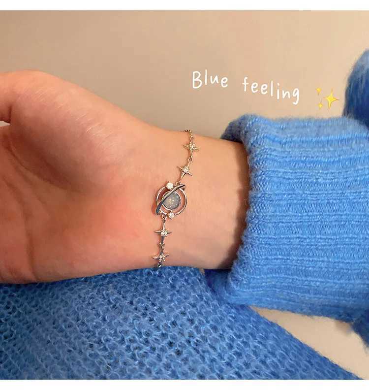 Fashion Ins Blue Planet Bracelet Womens Gothic Six Point Star Bracelet Youth Jewelry Hip Hop Party Girl 2023 New JewelryXJ250315