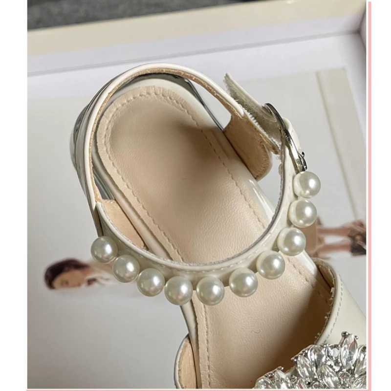 Sandals Girls Sandals Crystal Beading Elegant Patent Leather Children Sliders Open Toe Low Heel Solid Color 26-36 Kids Summer ShoesY250116R9FT