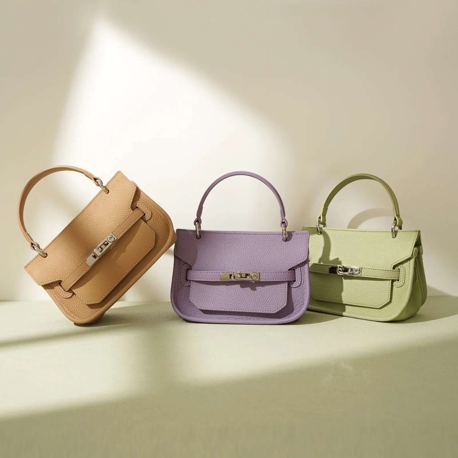 High-End Feelniche Women's Small Size Fashionable Versatile Shoulder Crossbody Bag New Autumn/Winter Collection
