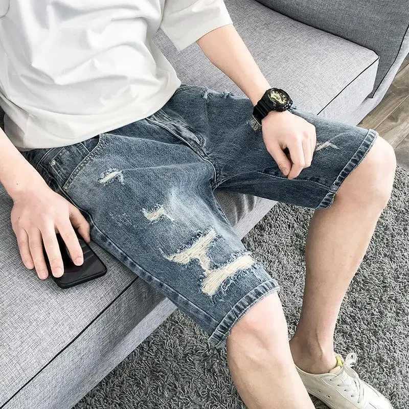 Man Denim Shorts Straight Ripped Bermuda Short Jeans Pants for Men Half Long Korean Fashion Streetwear Harajuku Y2k Trend 2024XJ250117
